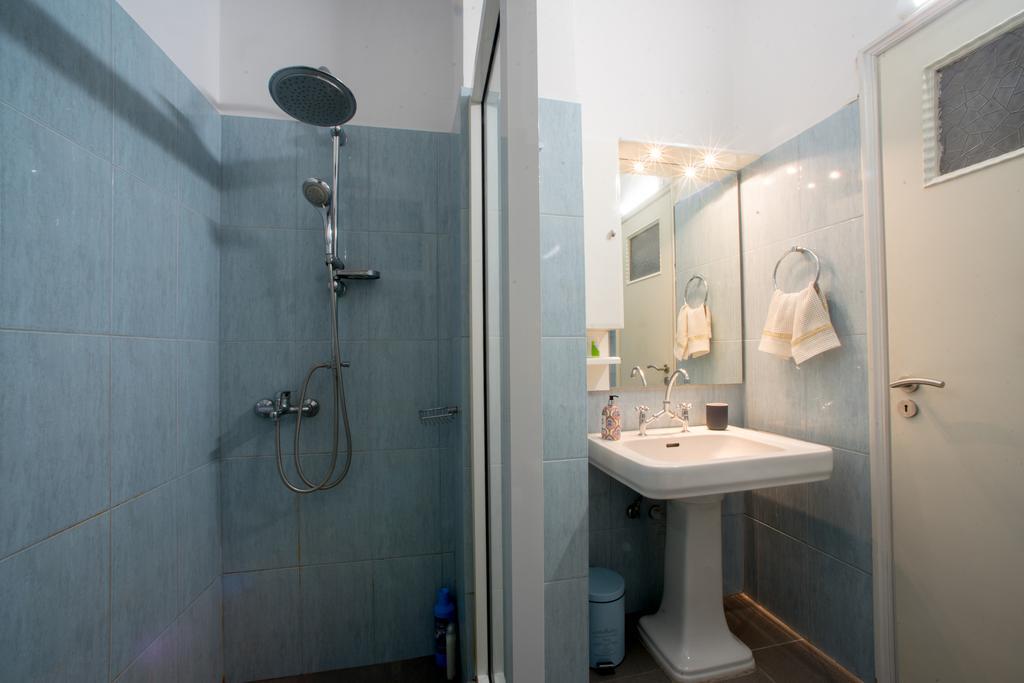 Central 5 Room Apartment Atenas Exterior foto